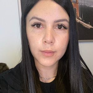 Meet your Posher, Diana